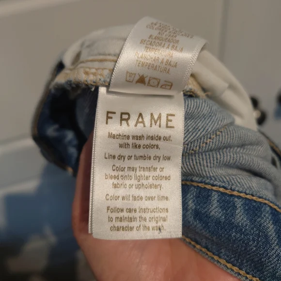 FRAME Le High Straight Jean